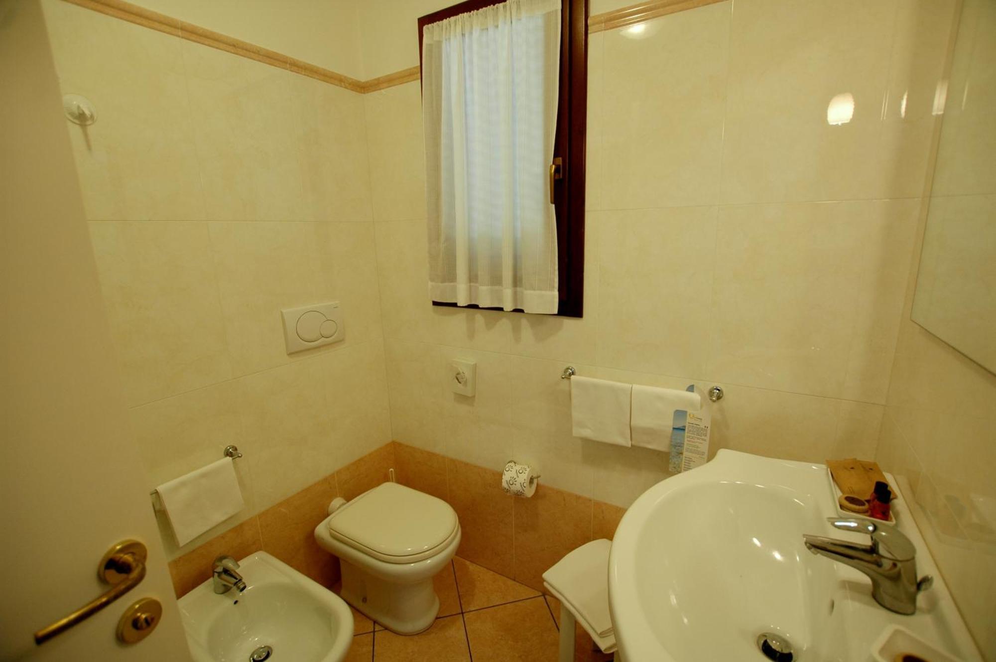 Hotel Mistral Marina di Campo Cameră foto